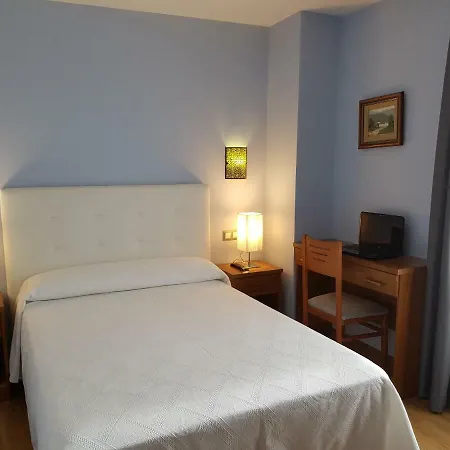 Camelot Hotel Fabero