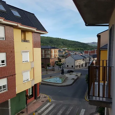 Camelot Hotel Fabero